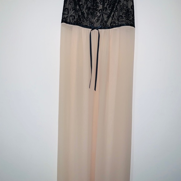 Linea donatella full length sheer night gown women, blush,not worn - Picture 2 of 10